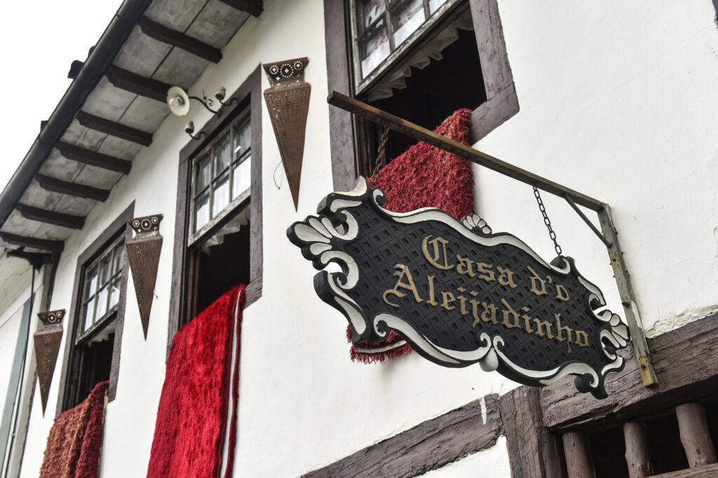 Em Ouro Preto é possível visitar a Casa d'o Aleijadinho