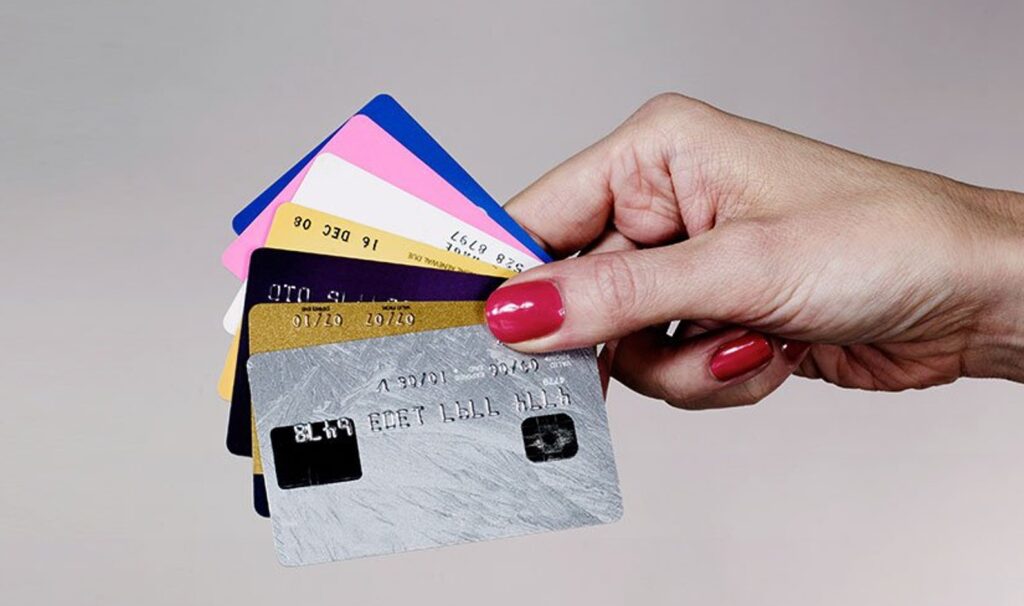 Existem alguns cartões de crédito ideais para quem está negativado