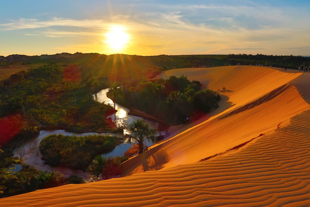 O Pôr do Sol nas dunas do Jalapão é um espetáculo da natureza