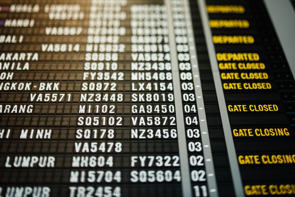 É comum que voos sejam cancelados e alterados entre a sua compra e a realização da viagem