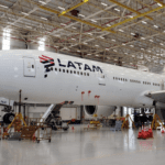 LATAM anuncia suspensão de voos
