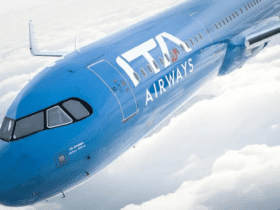 avião da ITA Airways decolando