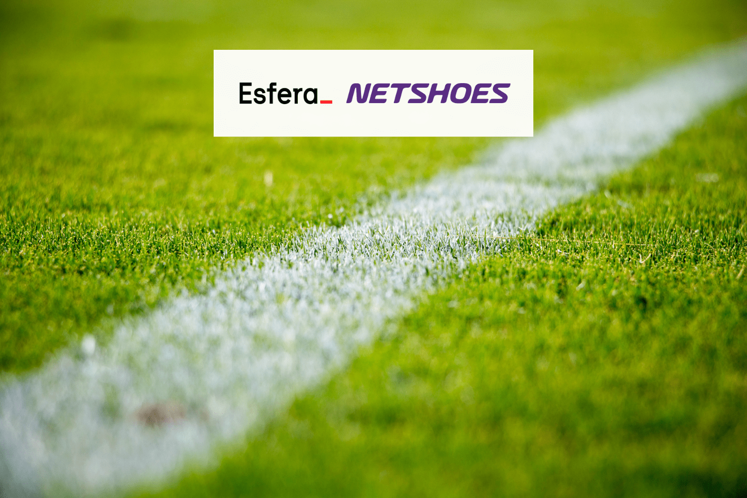 gramado de futebol com logo Esfera e Netshoes 6 pontos Esfera