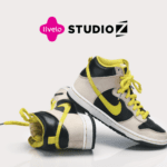 calçados com logo Livelo e Studio z 8 pontos Livelo