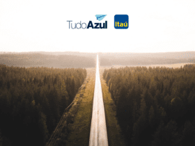 imagem aérea de uma estrada com logo TudoAzul e Itaú Bônus TudoAzul