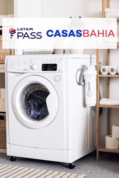 máquina de lavar roupas com logo Latam Pass e Casas Bahia 5 pontos Latam Pass