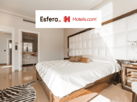 quarto de hotel com logo Esfera e Hoteis.com 10 pontos Esfera