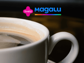 xícara de café com logo Livelo e Magalu 10 pontos Livelo