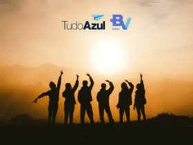silhueta de amigos felizes com logo TudoAzul com BV bônus TudoAzul