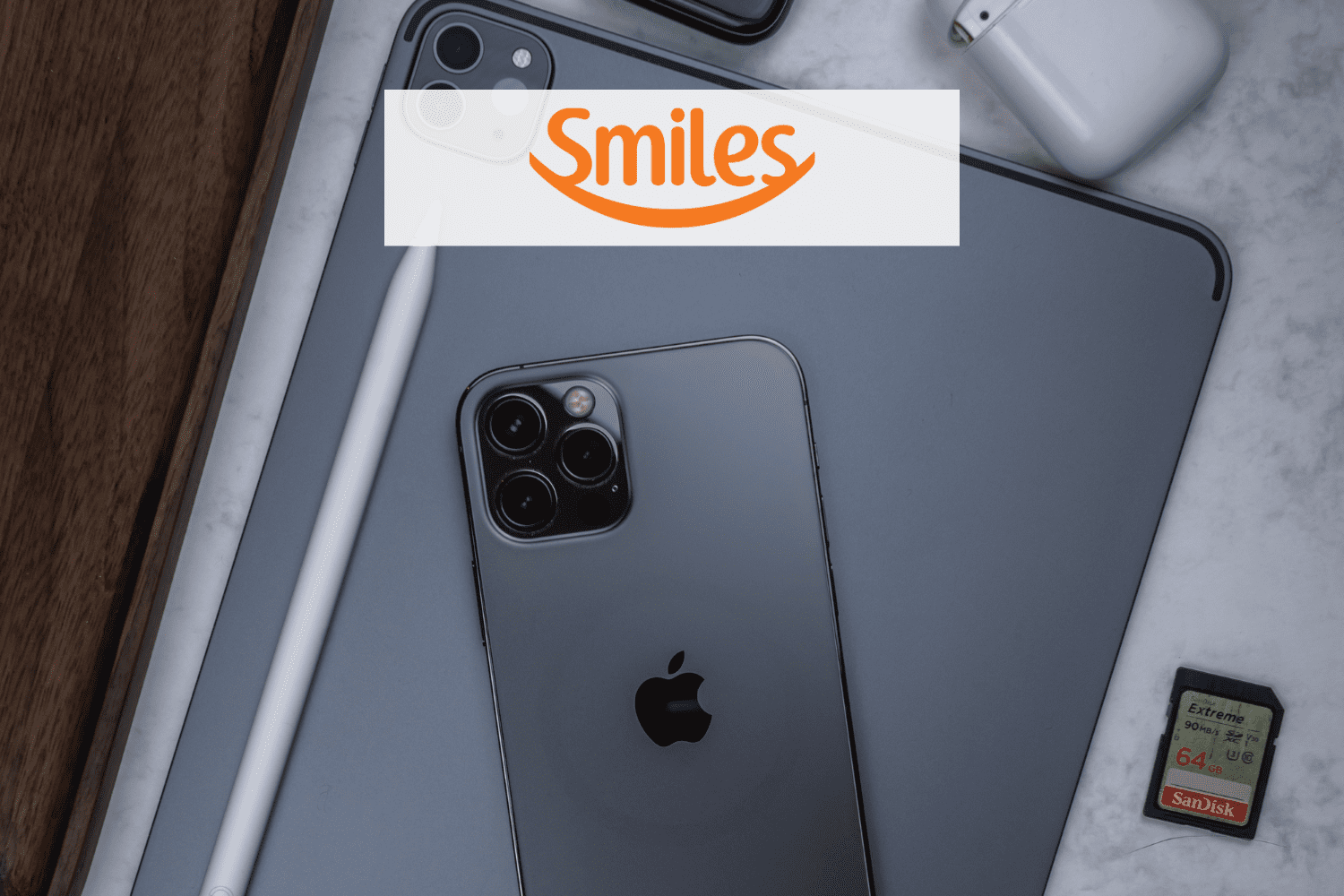 Iphone com logo Smiles pontos Smiles