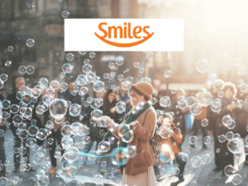 mulher rodeada de bolhas de sabão com logo Clube Smiles