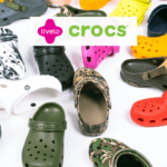 diversos calçados Crocs espalhados pelo chão com logo Livelo e Crocs 6 pontos Livelo