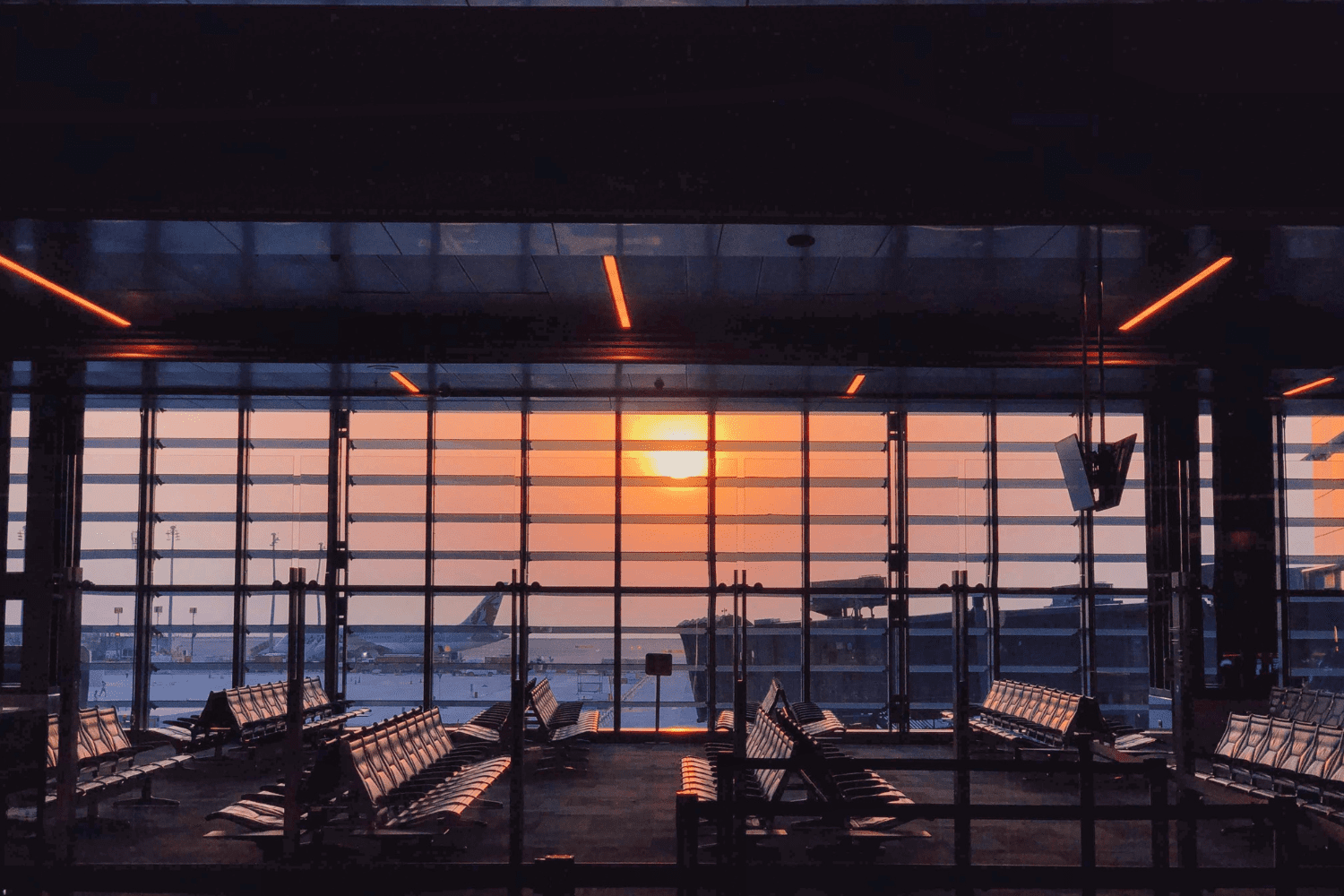 Reajuste aumenta tarifa dos aeroportos de Confins e Galeão
