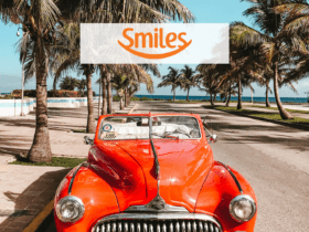 carro laranja com logo Smiles pontos Smiles