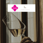 taça de vinho com logo Livelo e Luxury Loyalty 13 pontos Livelo