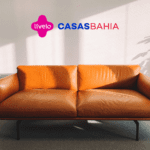 sofá marrom com logo Livelo e Casas bahia 7 pontos Livelo