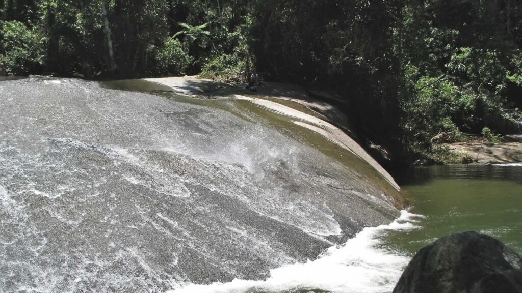 O que fazer em Paraty - Cachoeira do Tobogã 
