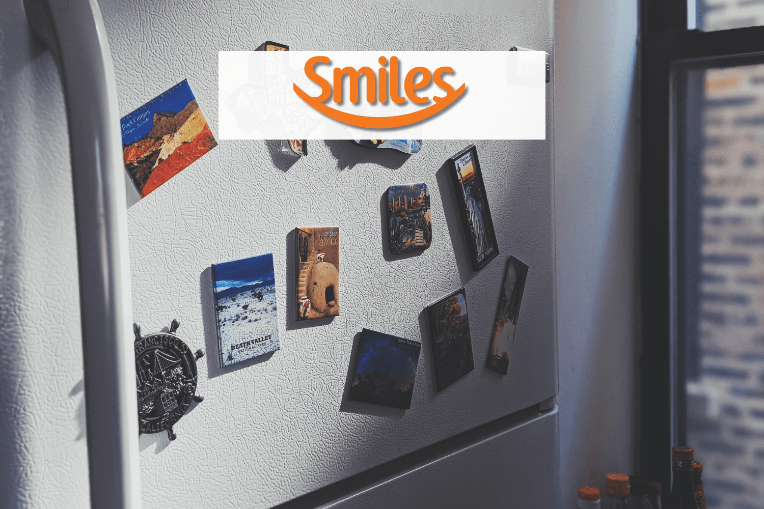 geladeira com logo pontos Smiles