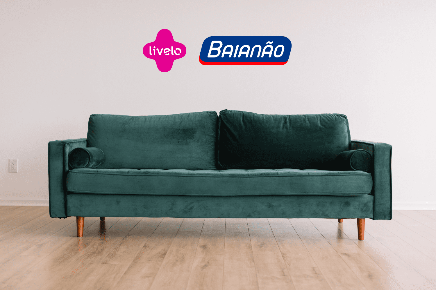 sofá com logo Livelo e Baianão 7 pontos Livelo