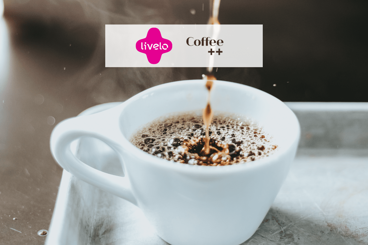 xícara de café servida com logo Livelo e Coffee++ 10 pontos Livelo
