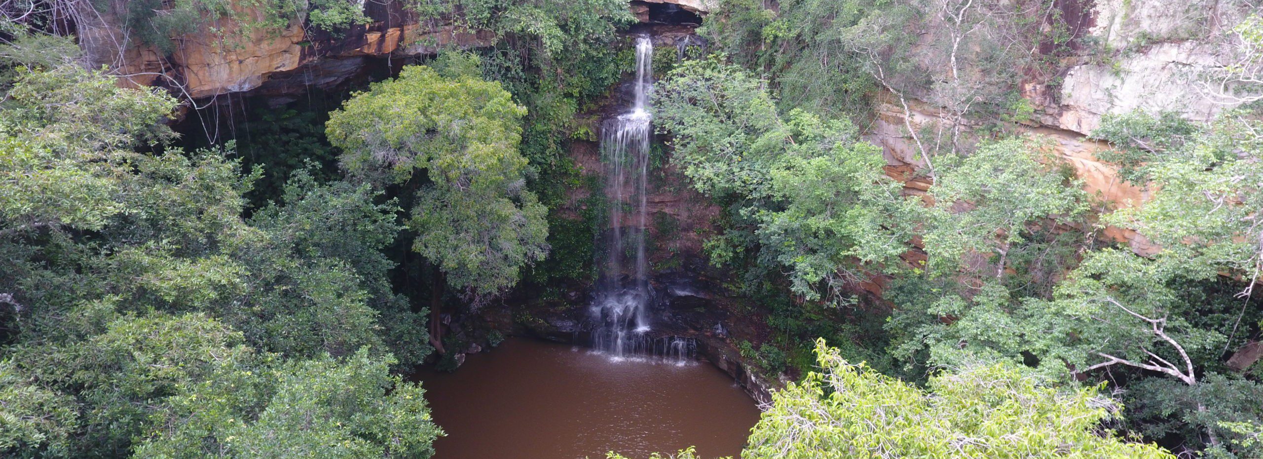 Cachoeira do Salto Liso, no piauí  pontos turísticos do Piauí