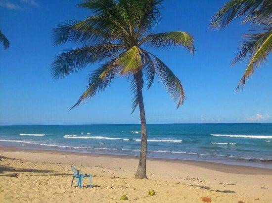 As 8 melhores praias da Linha Verde, na Bahia