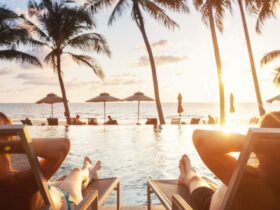 theme_people_resort_hotel_pool_gettyimages-1213840216_universal_within-usage-period_77728-2