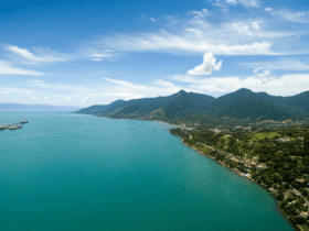 Praia do Curral em Ilhabela - imagem por Ildo Frazao