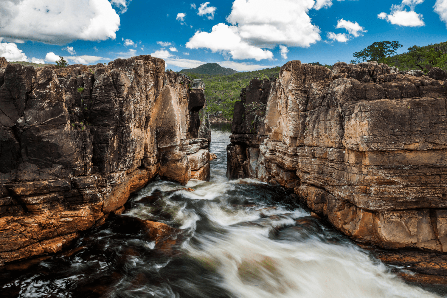 Chapada dos Veadeiros onde fica e como chegar no paraíso