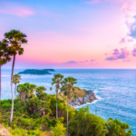 Phuket - imagem por Sakarin14