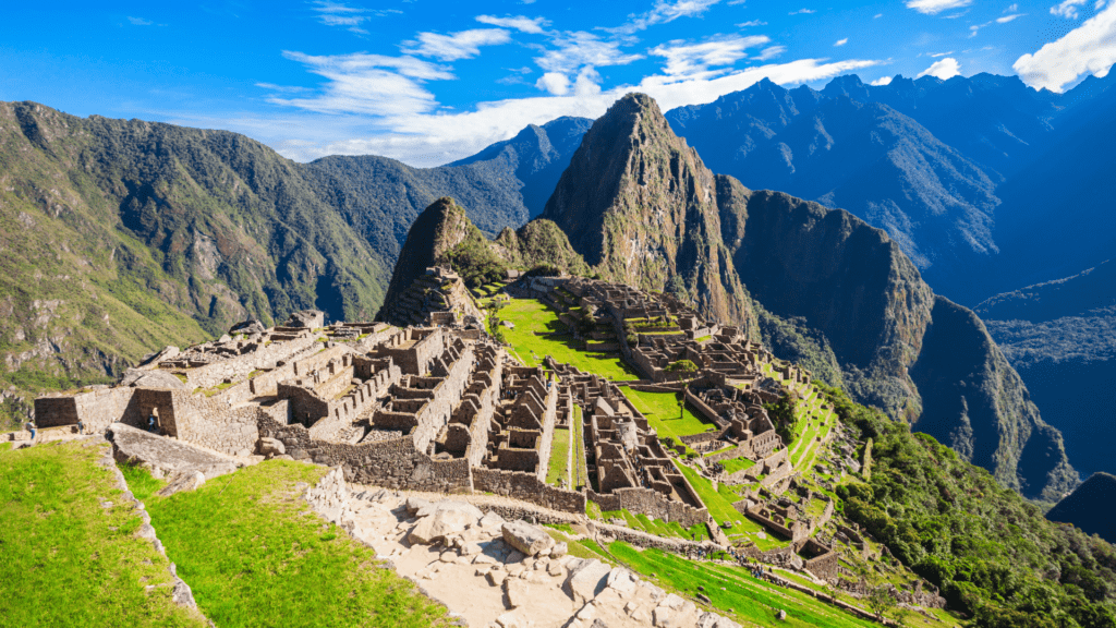 Onde fica Machu Picchu? Descubra como chegar na cidade inca