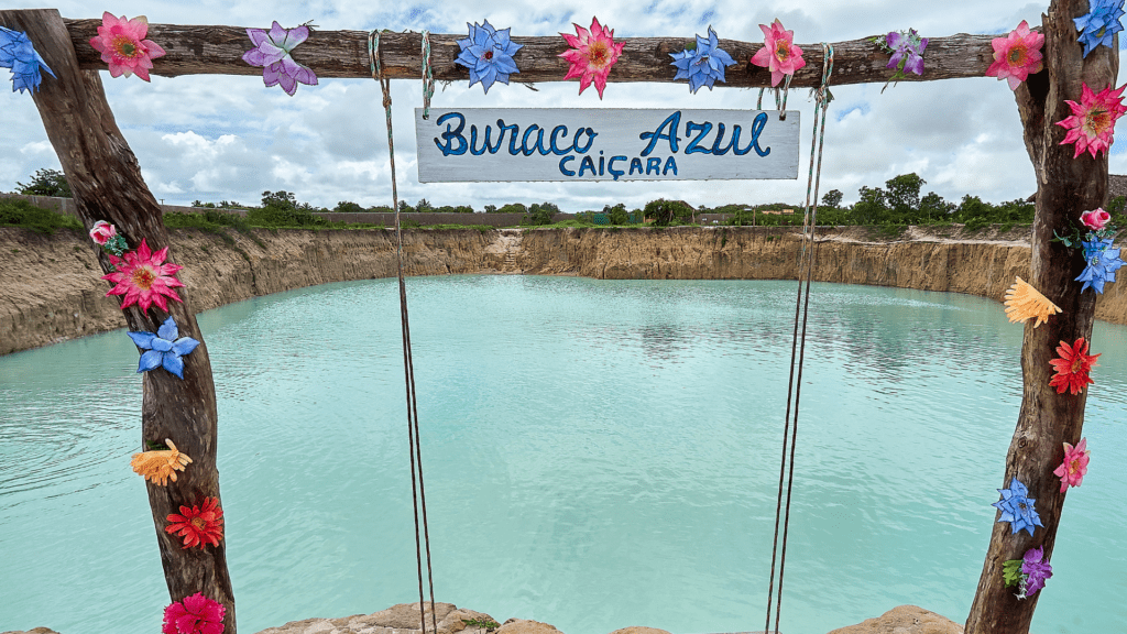 Buraco Azul - imagem: Crazy little things