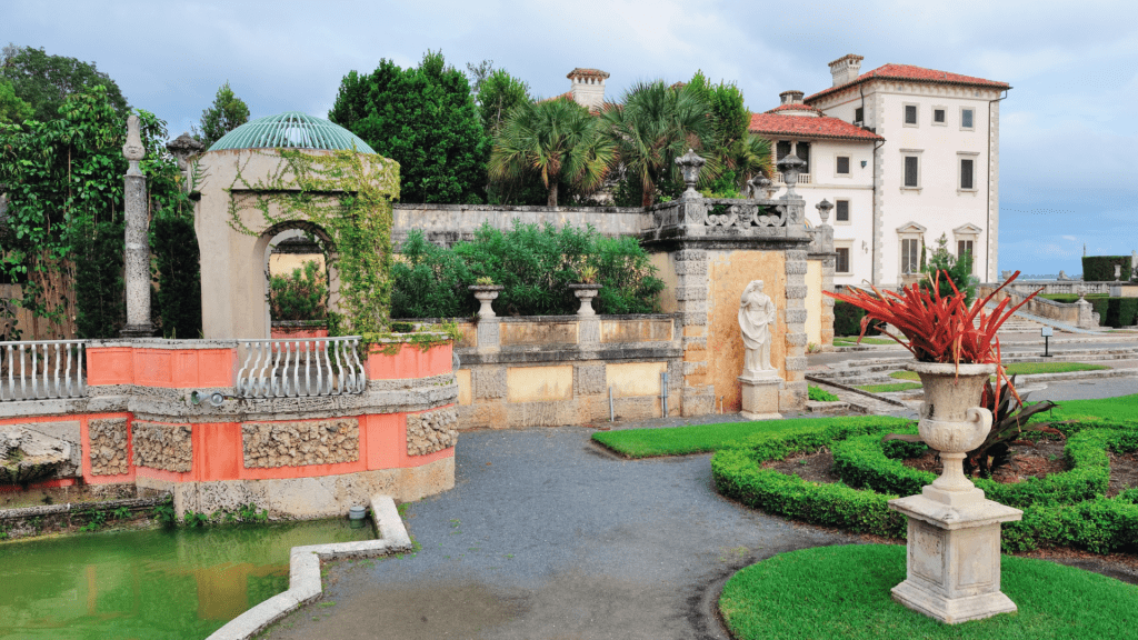 Vizcaya Museum and Gardens - imagem rabbit75_cav