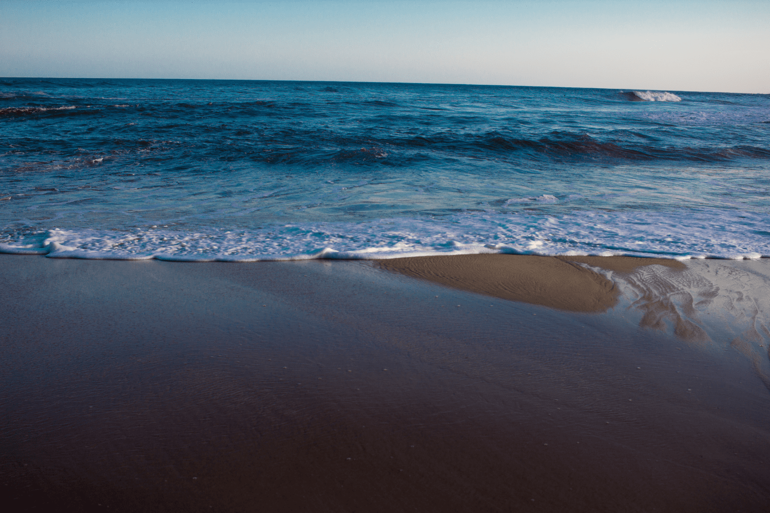 Conheça a Praia da Baleia em São SebastiãoSP - imagem dougbsantos