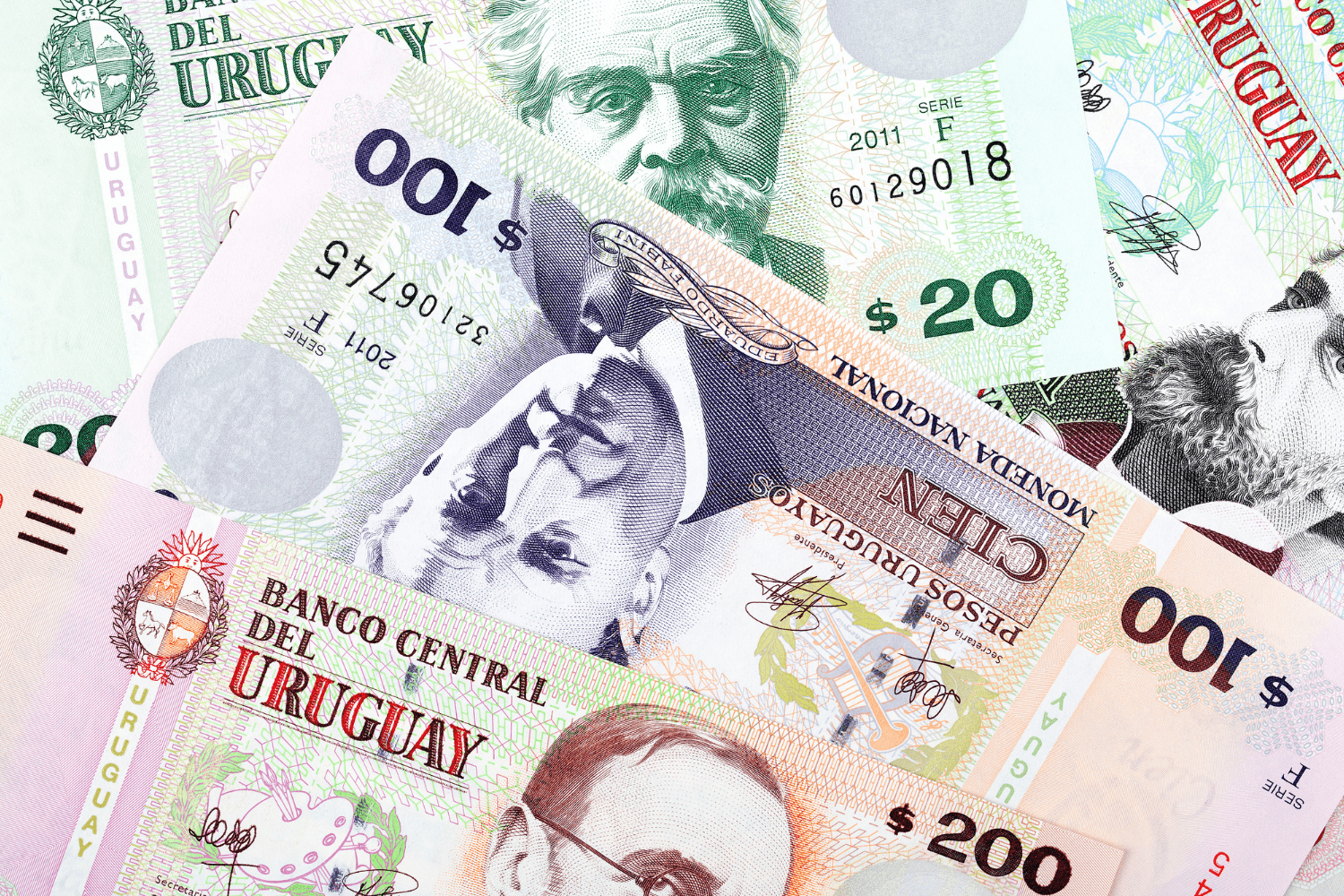 Descubra qual é a moeda do Uruguai e qual moeda levar para a sua viagem ao país