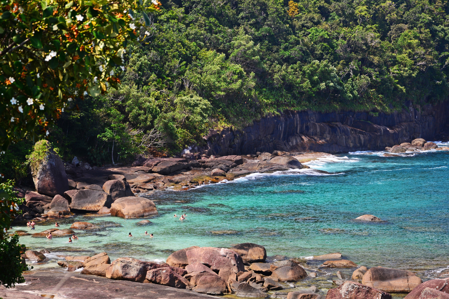 Melhores praias de Ubatuba - imagem por Camila Se