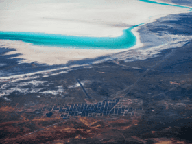 Uyuni Town - imagem por mihtiander