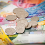 Descubra qual é a moeda da Suíça e como economizar na sua viagem ao país