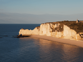 Falésias de Etretat - imagem por Imageblend